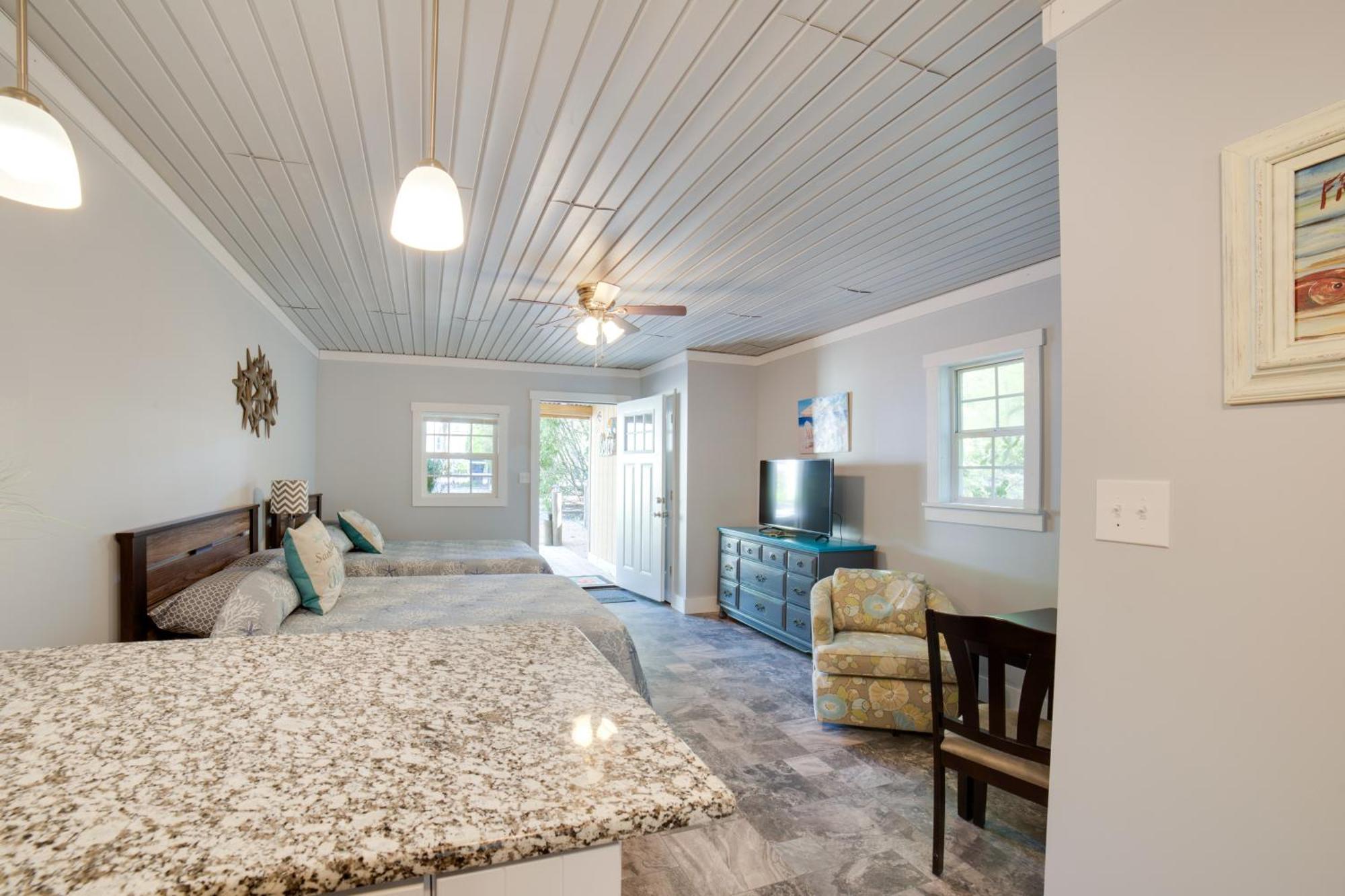 Ocean Isle Beach Studio With Patio - 1 Mi To Pier! Exterior foto