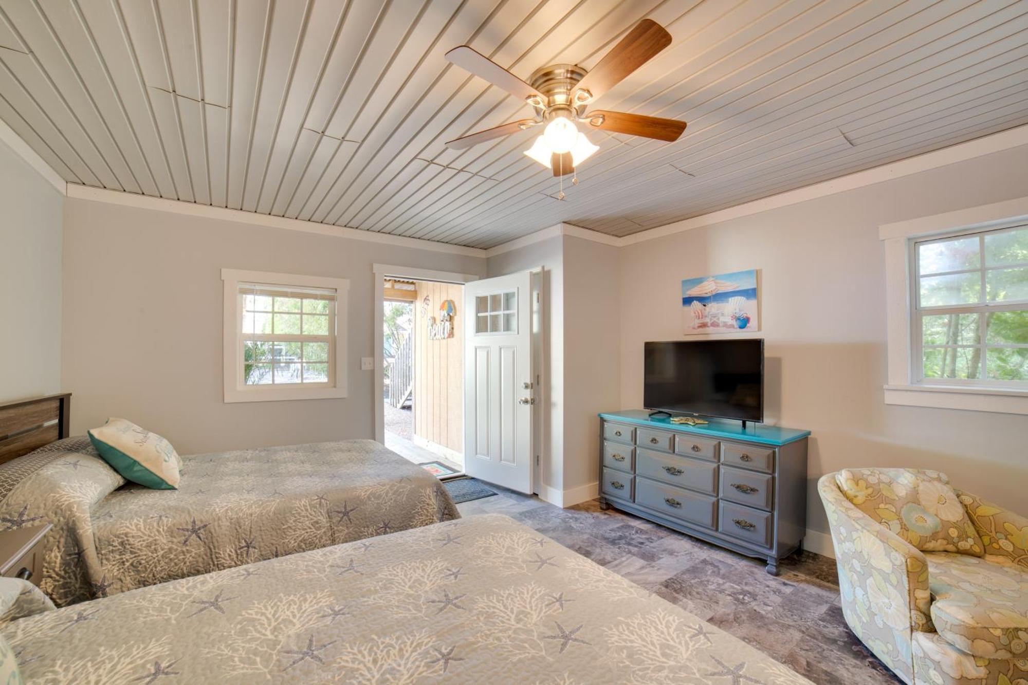 Ocean Isle Beach Studio With Patio - 1 Mi To Pier! Exterior foto