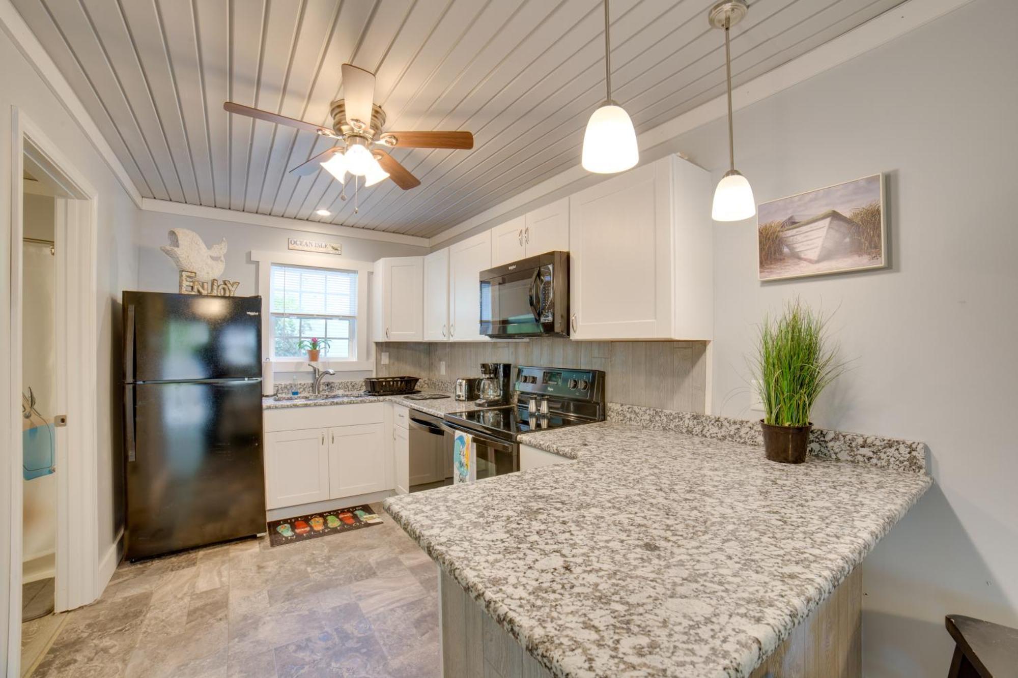 Ocean Isle Beach Studio With Patio - 1 Mi To Pier! Exterior foto